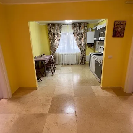 Ingrid Apartment *